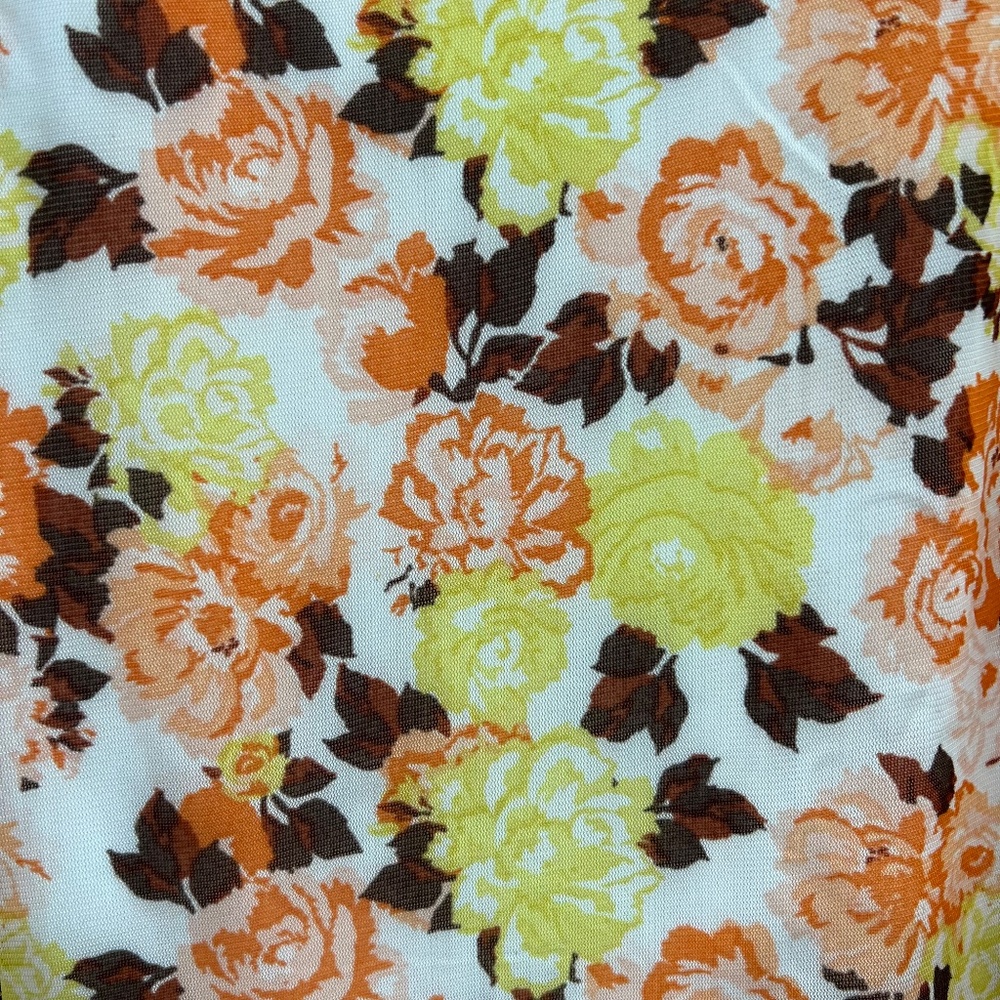 Summer Roses Top - Picture 5 of 6